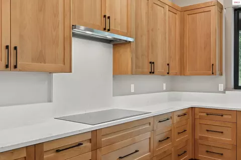 Kitchen - 1520 Wrenco Loop Rd, Sandpoint, ID 83864 photo 5 of 7