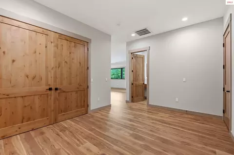 Entry Way - 1520 Wrenco Loop Rd, Sandpoint, ID 83864 photo 2 of 3