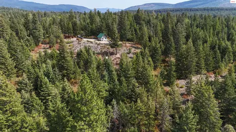 1882 Smith Lake Rd, Bonners Ferry, ID 83805