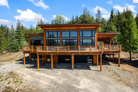933 Rising Hawk Rdg, Sandpoint, ID 83864