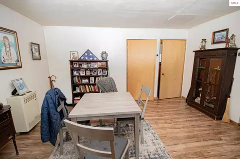 Dining - 2884 Morris Rd, Naples, ID 83847 photo 2 of 2