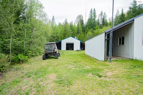 Exterior - 2884 Morris Rd, Naples, ID 83847 photo 8 of 14