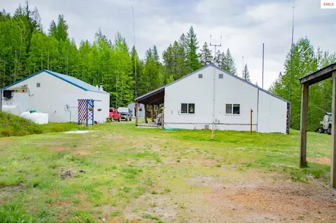 Exterior - 2884 Morris Rd, Naples, ID 83847 photo 3 of 14
