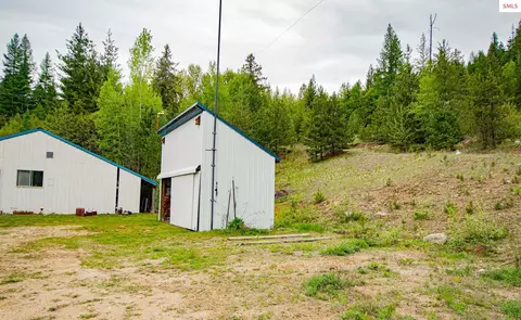 Exterior - 2884 Morris Rd, Naples, ID 83847 photo 7 of 14