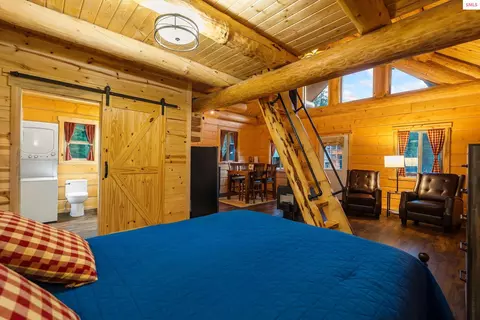 Bedroom - 6693 River Rd, Clark Fork, ID 83811 photo 8 of 10