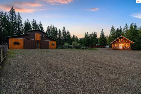 6693 River Rd, Clark Fork, ID 83811