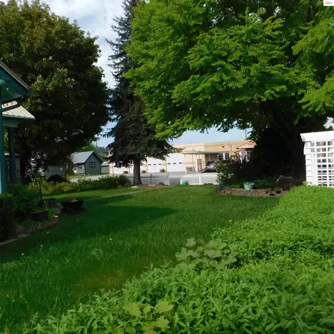 Exterior - 81 Cedar St, Priest River, ID 83856 photo 5 of 8