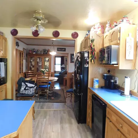 Kitchen - 81 Cedar St, Priest River, ID 83856 photo 1 of 4
