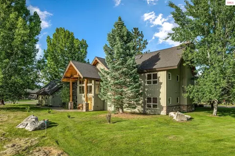 20 Gracie Ln, Sandpoint, ID 83864
