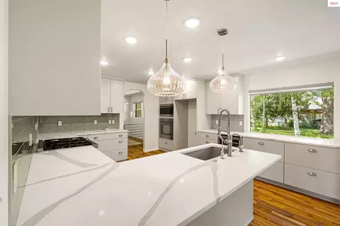 Kitchen - 1104 Birch St, Sandpoint, ID 83864 photo 5 of 6
