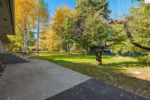 Exterior - 1104 Birch St, Sandpoint, ID 83864 photo 7 of 27