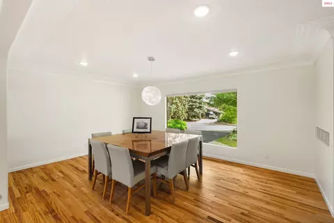 Dining - 1104 Birch St, Sandpoint, ID 83864 photo 1 of 3