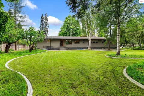 Exterior - 1104 Birch St, Sandpoint, ID 83864 photo 11 of 23