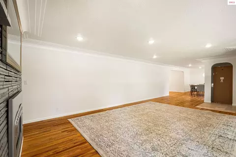 Living - 1104 Birch St, Sandpoint, ID 83864 photo 3 of 9