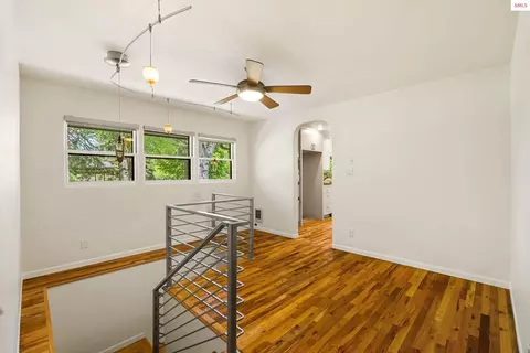 Living - 1104 Birch St, Sandpoint, ID 83864 photo 4 of 9