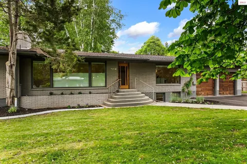 Exterior - 1104 Birch St, Sandpoint, ID 83864 photo 13 of 23