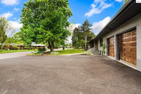Exterior - 1104 Birch St, Sandpoint, ID 83864 photo 19 of 23