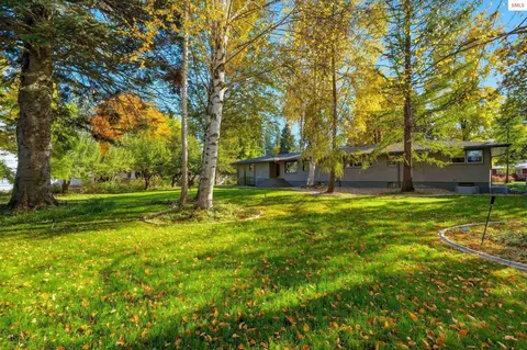 Exterior - 1104 Birch St, Sandpoint, ID 83864 photo 8 of 27