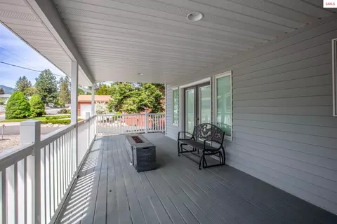 Exterior - 433 Campbell Point Rd, Laclede, ID 83864 photo 6 of 16