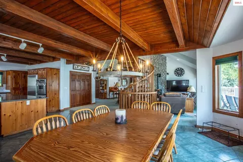 Dining - 433 Campbell Point Rd, Laclede, ID 83864 photo 3 of 3