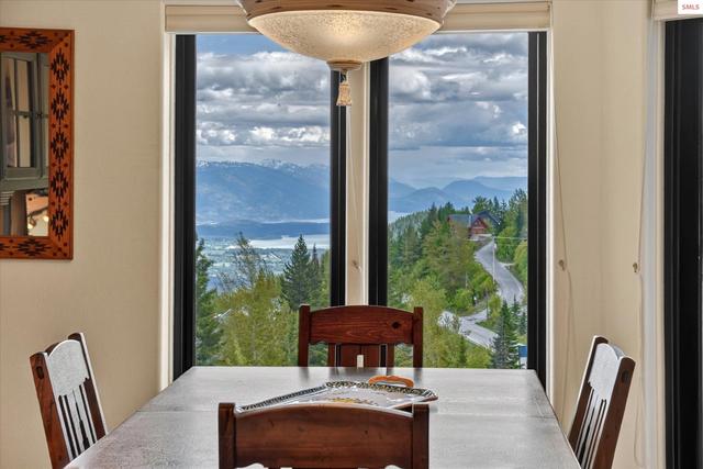 155 Crystal Springs Rd, Sandpoint, ID 83864