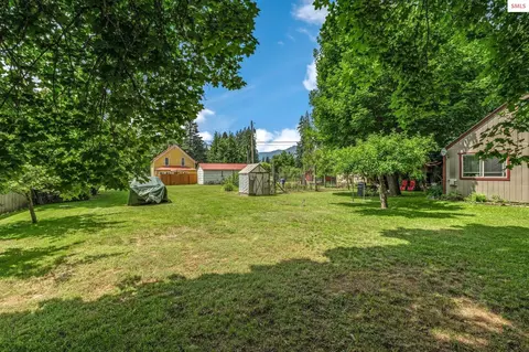 Exterior - 213 W 5th Ave, Clark Fork, ID 83811 photo 3 of 13
