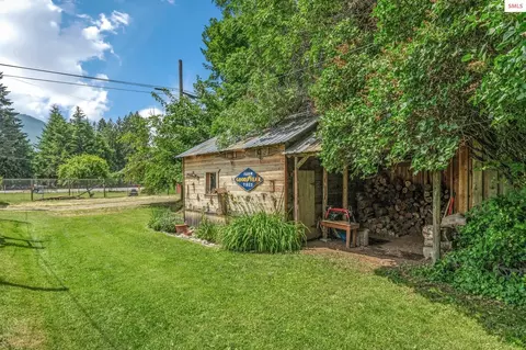 Exterior - 213 W 5th Ave, Clark Fork, ID 83811 photo 11 of 13