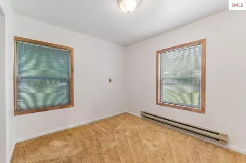 Bedroom - 213 W 5th Ave, Clark Fork, ID 83811 photo 3 of 8