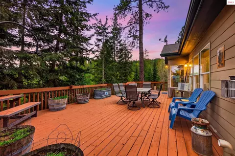 Exterior - 17461 N Right Fork Rd, Hauser, ID 83854 photo 7 of 36