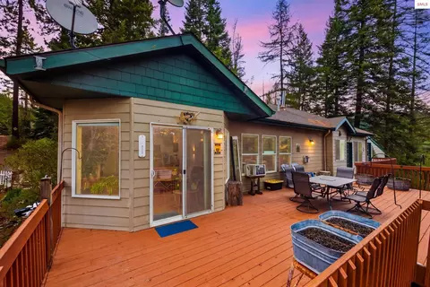 Exterior - 17461 N Right Fork Rd, Hauser, ID 83854 photo 6 of 36