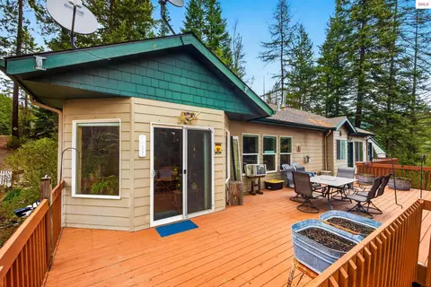 Exterior - 17461 N Right Fork Rd, Hauser, ID 83854 photo 10 of 36
