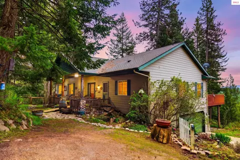 Exterior - 17461 N Right Fork Rd, Hauser, ID 83854 photo 2 of 36