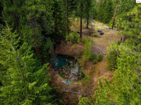 View/Area - 17461 N Right Fork Rd, Hauser, ID 83854 photo 1 of 3