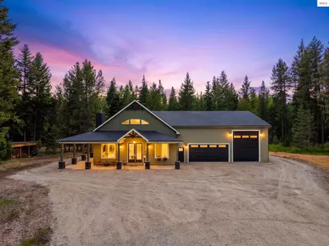 7044 E Tellum Ave, Athol, ID 83801