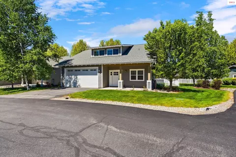 408 Becker Ln, Dover, ID 83825