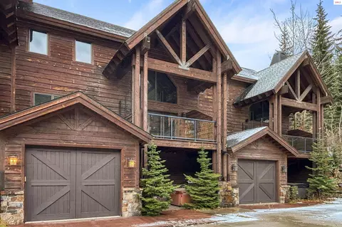 38 Avalanche Rd, Sandpoint, ID 83864
