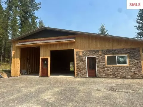 85 Cutlass Ln, Sagle, ID 83860