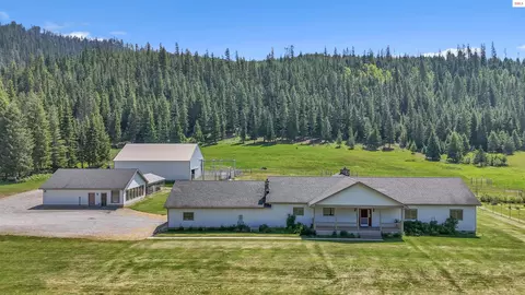 828 W Fork Eagle Creek Rd, Wallace, ID 83873