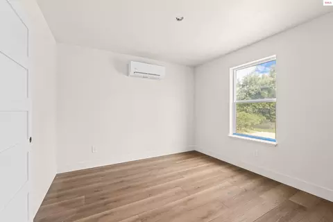 Bedroom - 360 Old Diamond Mill Loop, Oldtown, ID 83822 photo 1 of 4