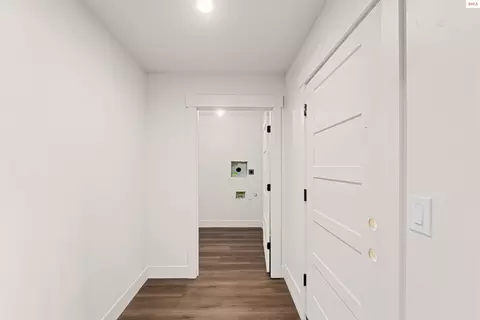 Entry Way - 360 Old Diamond Mill Loop, Oldtown, ID 83822 photo 1 of 3
