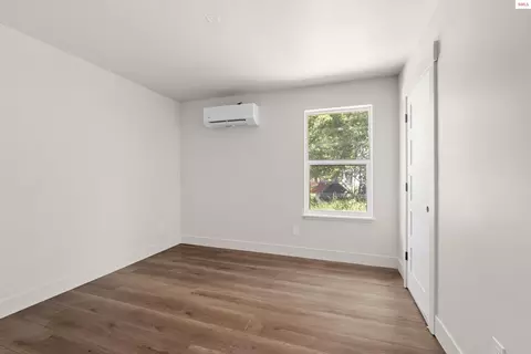 Bedroom - 360 Old Diamond Mill Loop, Oldtown, ID 83822 photo 3 of 4