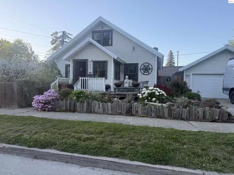 321 S 1st Ave, Sandpoint, ID 83864