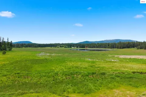3037 E Dufort Rd, Sagle, ID 83860
