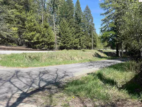 385 Upland Dr, Sandpoint, ID 83864 photo 10