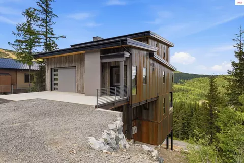 Exterior - 277 Blizzard Dr, Sandpoint, ID 83864 photo 14 of 19