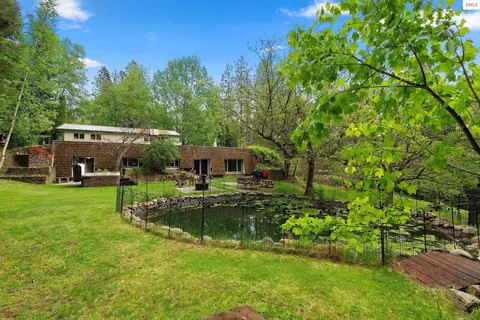 272 Hidden Springs Rd, Sandpoint, ID 83864