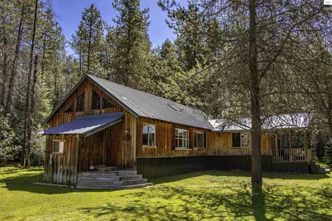 3446 Lwr Quartz Creek Rd, Priest River, ID 83856
