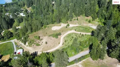 6855 B Cemetery Rd, Bonners Ferry, ID 83805
