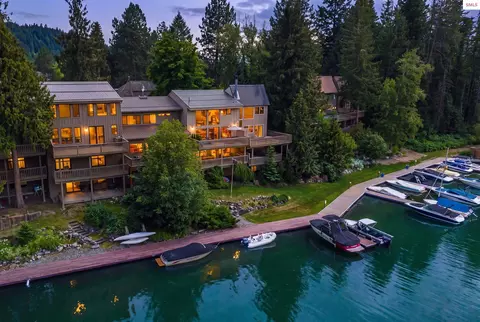 460 Whiskey Jack Cr #16, Sandpoint, ID 83864