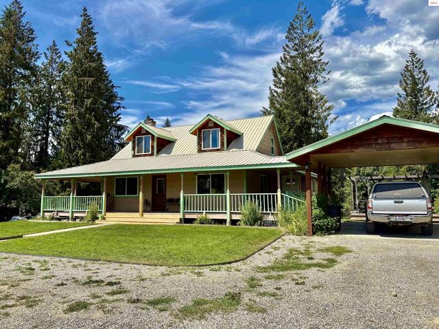 680 Songbird Ln, Bonners Ferry, ID 83805